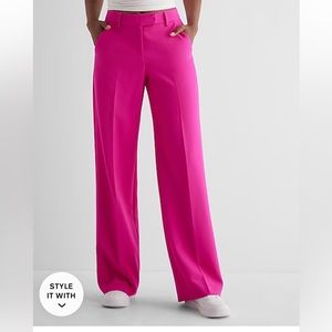 Express Mid Rise Editor Relaxed Trouser NWT size 8 Hot Pink, Fuscia